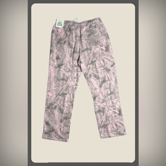 Abercrombie & Fitch Essential Baggy Open-Hem Sweatpant - Picture 2 of 3